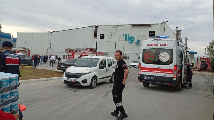 Hendek'te fabrikanın buhar kazanı patladı, ortalık savaş alanına döndü