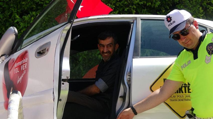 Adana’da yüksek promil gözlüğünü takan vatandaşlar topa vuramadı, ortaya komik görüntüler çıktı