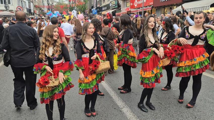 Tekirdağ’da baharı danslarla karşıladılar, Kakava ateşi şehri sardı