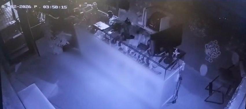 Forklifle kuyumcudan altınları çalıp eşekle kaçan sanığa 9 yıl 7 ay hapis cezası
