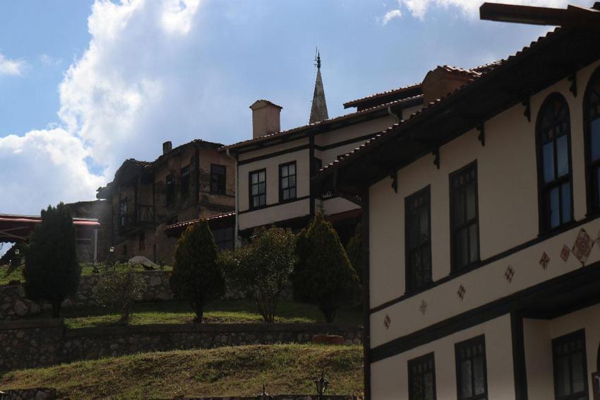 Taraklı'da sokaklar açık hava müzesi: Osmanlı'dan günümüze tanıklık eden miras