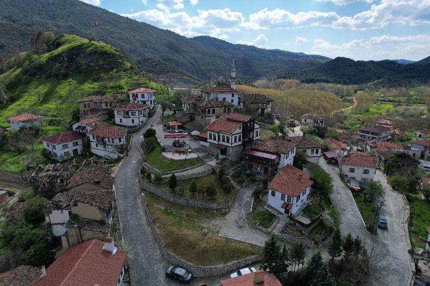 Taraklı'da sokaklar açık hava müzesi: Osmanlı'dan günümüze tanıklık eden miras