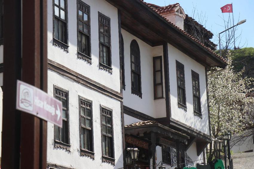 Taraklı'da sokaklar açık hava müzesi: Osmanlı'dan günümüze tanıklık eden miras