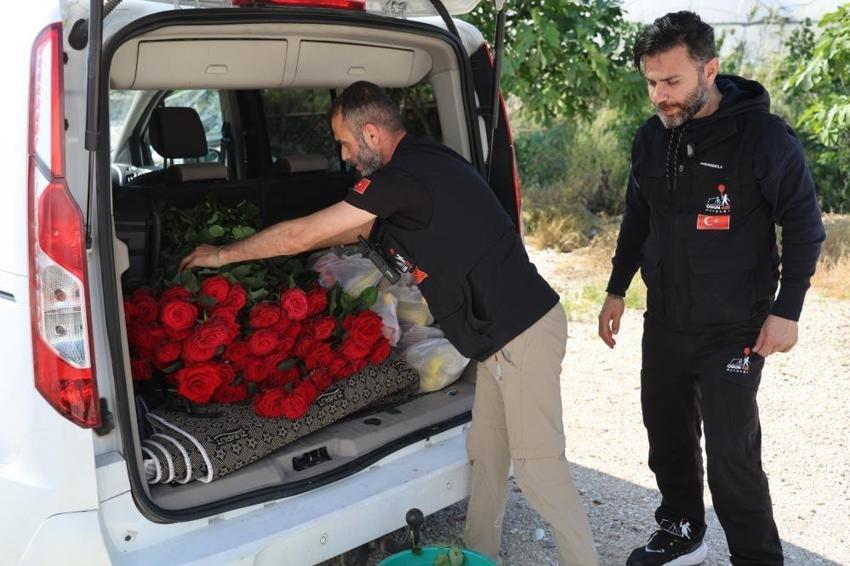 Tarım işçisi annelere Adanalı sürprizi: Binlerce dağıtıldı