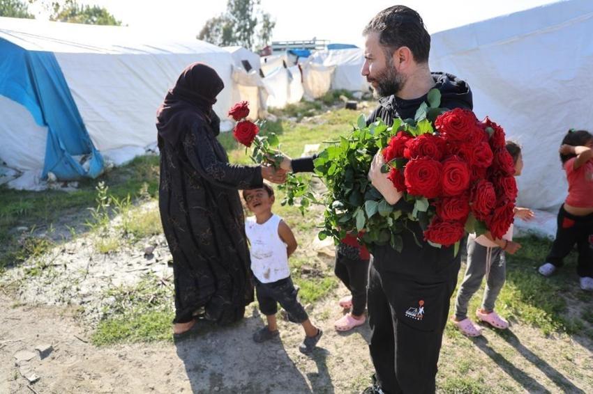 Tarım işçisi annelere Adanalı sürprizi: Binlerce dağıtıldı