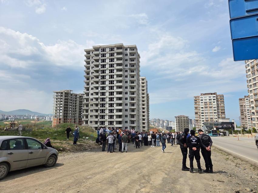 Samsun'da Karadeniz fıkrası gibi olay! 10 yıldır tamamlanamayan 543 dairelik sitede: Tapu var, bina yok