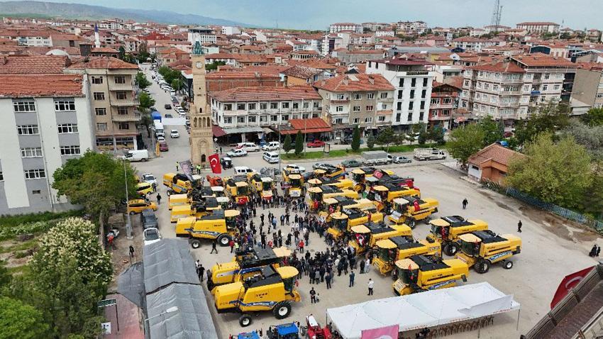 Yerköy'de Biçerdöver Uğurlama Töreni renkli görüntülerle gerçekleşti