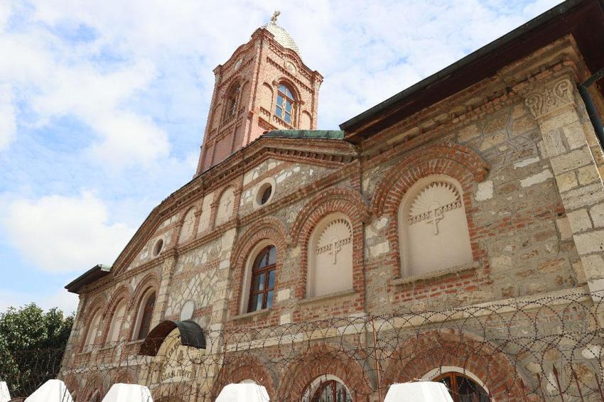 Edirne'deki kilise ayininde Bulgarca-Yunanca dil tartışması: Biz Yunan ...