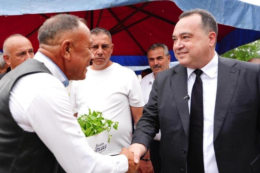 Manisa'da 10 bin üretici için yapıldı: Mahallenin ortasında herkes gördü!