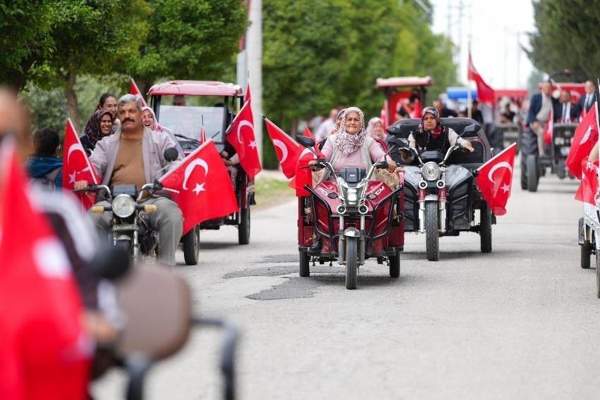 Manisa'da 10 bin üretici için yapıldı: Mahallenin ortasında herkes gördü!