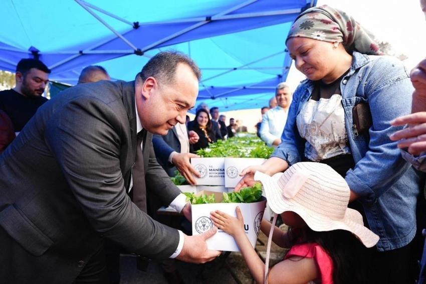 Manisa'da 10 bin üretici için yapıldı: Mahallenin ortasında herkes gördü!