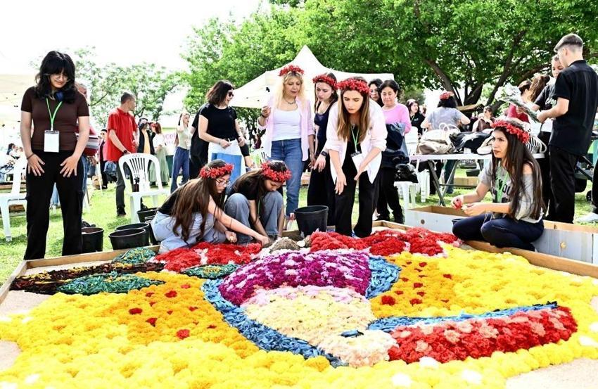 Antalya'da 9 liseden öğrenciler yarıştı: Akrep figürü birinciliği kaptı
