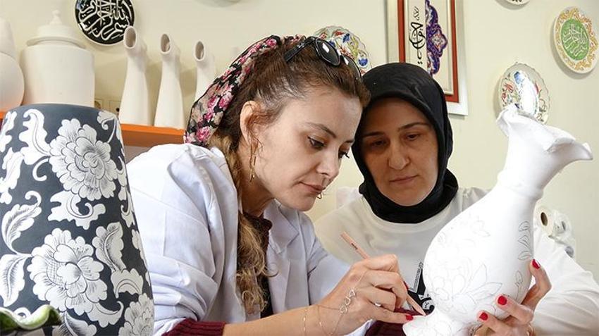 Boş vakitlerini değerlendirmek için girdi, şimdi kendi atölyesinin patronu!