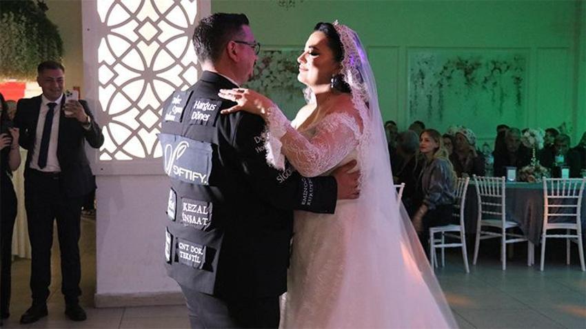 Denizli'de 'uyanık' damat düğünü bedavaya getirdi! 'Gülen var, ilginç bulan var'