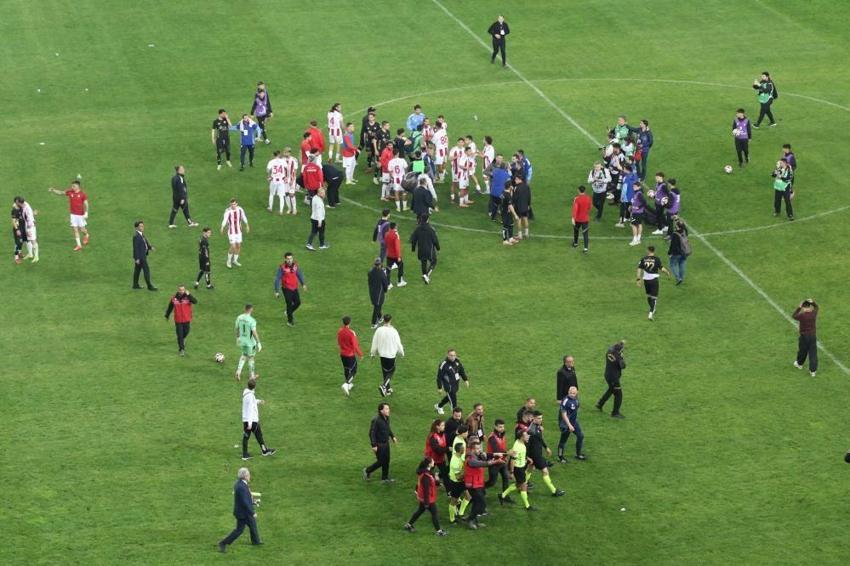 Karşıyaka ve Eskişehirspor'u eledi! Finalde 52 Orduspor ile eşleşen Ayvalıkgücü İstanbul'da şampiyonluk maçına çıkacak