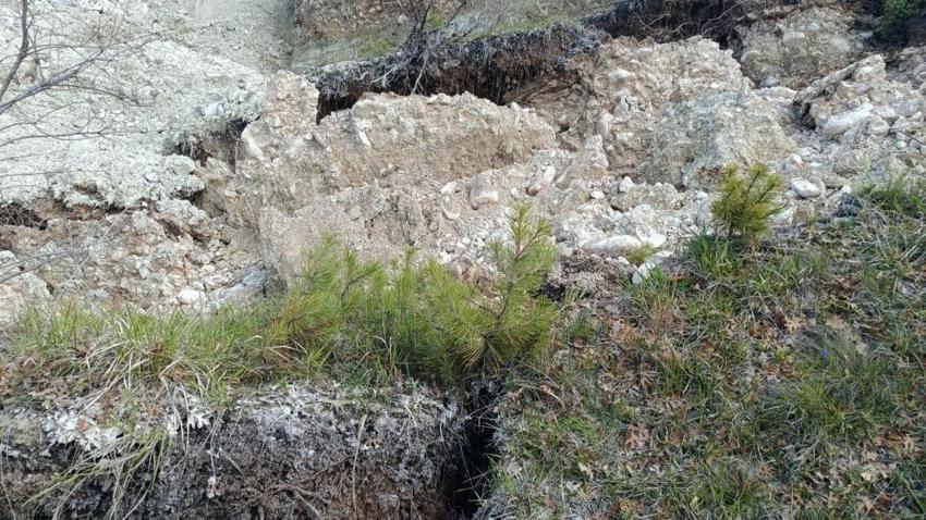 Eskişehir'de herkesi korkutan çatlak! Odunpazarı'nda maden tesisinde ortaya çıktı