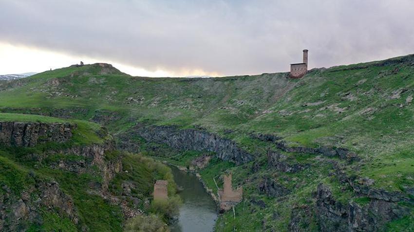 Tarihi Ani Köprüsü için dev restorasyon hamlesi: Yüzyıllar sonra yeniden birleşiyor