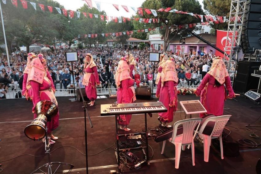 Menemen'in en lezzetli festivali için geri sayım başladı! Emiralem çileği için festival zamanı