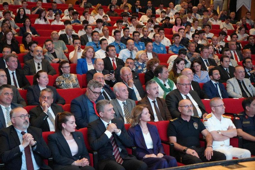 Manavgat'da 'pes' dedirten görüntü cezasız kalmadı: Tamamı nehre bırakılıyor, deniz perişan oldu