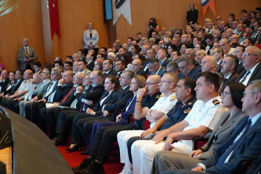 Manavgat'da 'pes' dedirten görüntü cezasız kalmadı: Tamamı nehre bırakılıyor, deniz perişan oldu