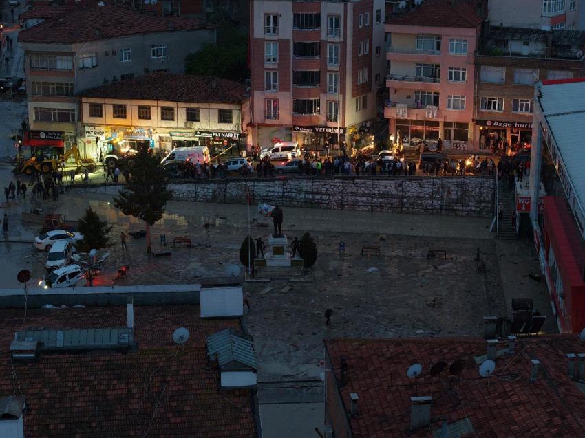 Samsun'u sağanak yağışlar vurdu! Havza'da selde can pazarı yaşandı: Sel sularına kapıldı hayata böyle tutundu
