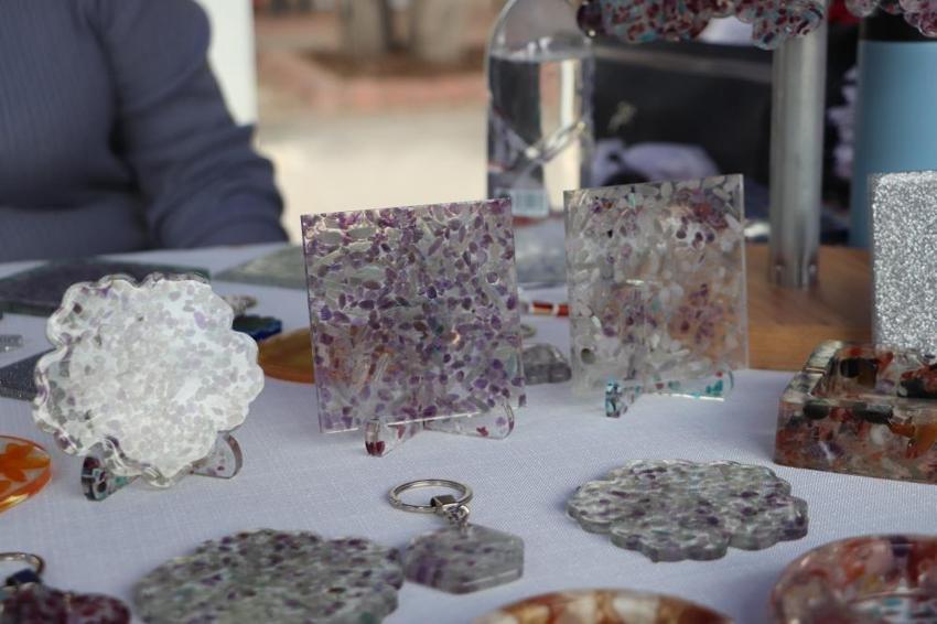 Eskişehir'de işini sanatla birleştirdi: Doğal taşlardan üretiyor!