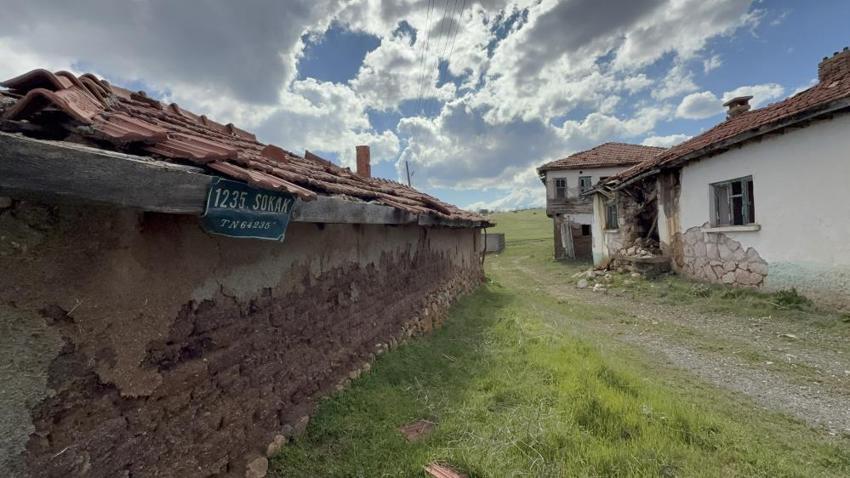 Eskişehir'de her geçen gün artıyor! Kimsenin yaşamadığı köye akın akın geliyorlar