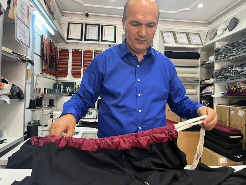 Alanyalı terzi 36 yıldır aralıksız dikiyor: Yabancı turistlerin yeni gözdesi 'Alanya şalvarı' oldu!