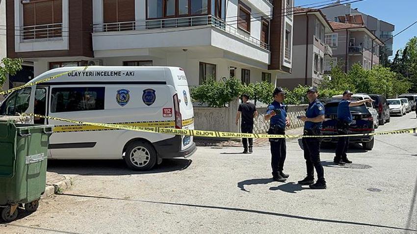 Konya'da kan donduran olay! Polis, parkta elleri kanlı buldu; anne ve babasını öldürdüğü ortaya çıktı