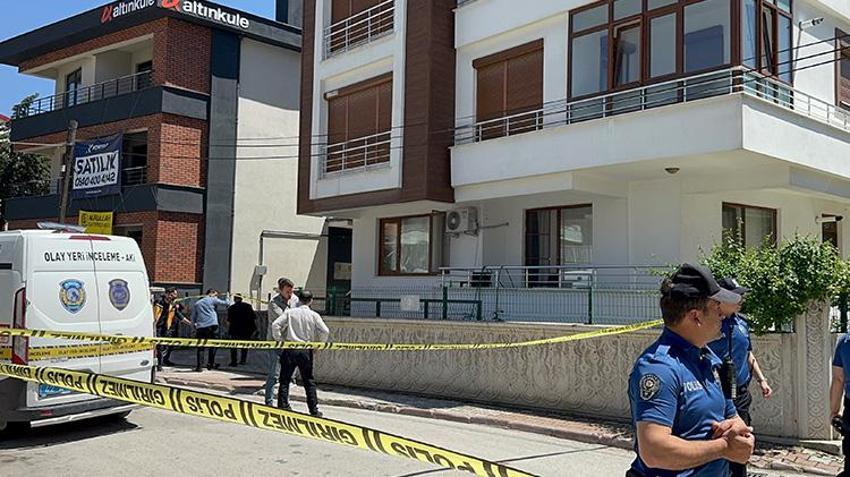 Konya'da kan donduran olay! Polis, parkta elleri kanlı buldu; anne ve babasını öldürdüğü ortaya çıktı