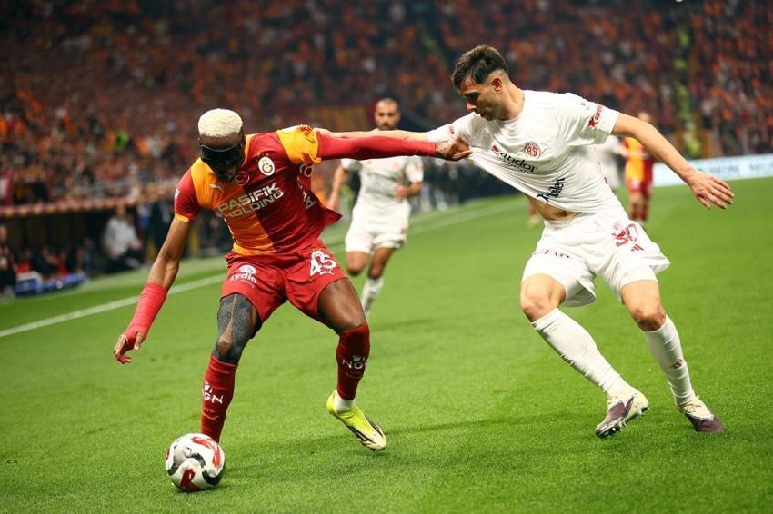 Antalyaspor - Kocaelispor maçı CANLI YAYIN! Antalyaspor - Kocaelispor maçı maç sonucu! Antalyaspor - Kocaelispor maçı hangi kanalda?