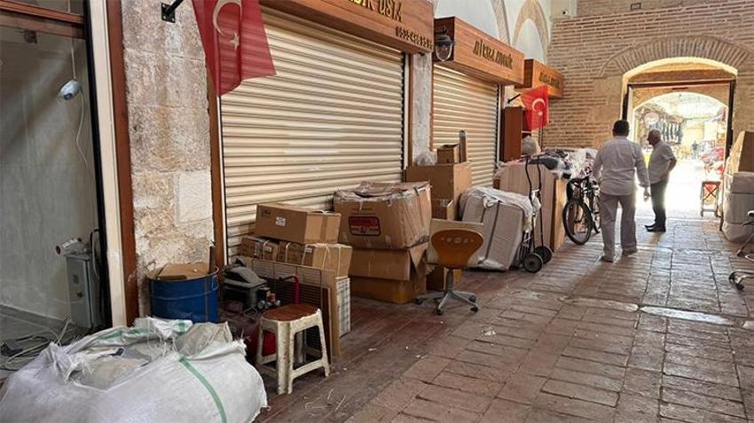Adana'da 5 asırlık açık hava müzesi adı gibi ‘kapalı' kaldı! Esnaf tepkili: Terk edilmiş köy gibi