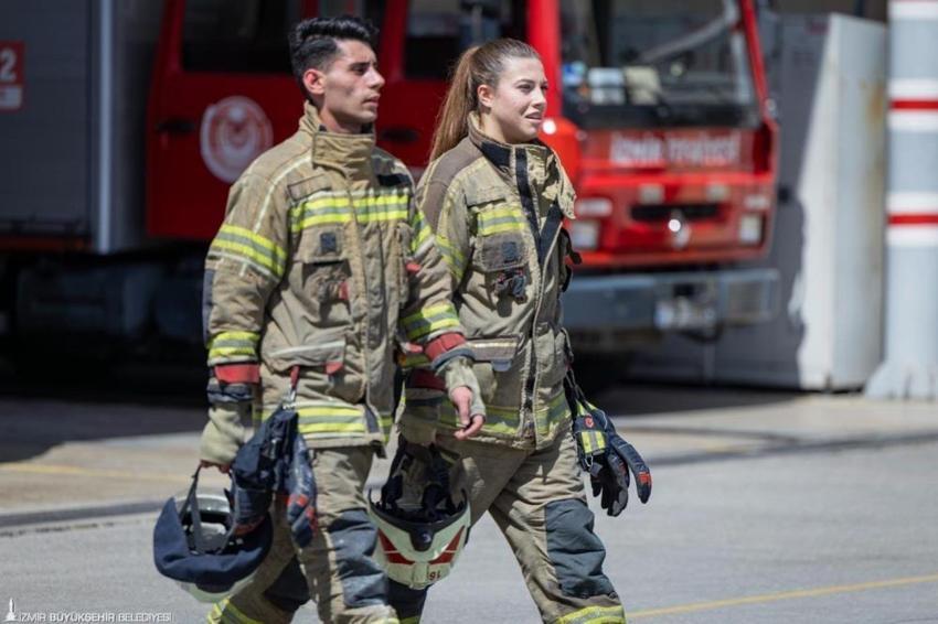 İzmir'de 19 yaşında hayat kurtarıyor: Büyükşehir'de işe başladı