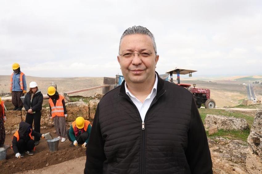 Diyarbakır'da abla kardeş kazı sırasında karar verdi: Mahalleden çıkıp arkeoloji okumak istiyorlar