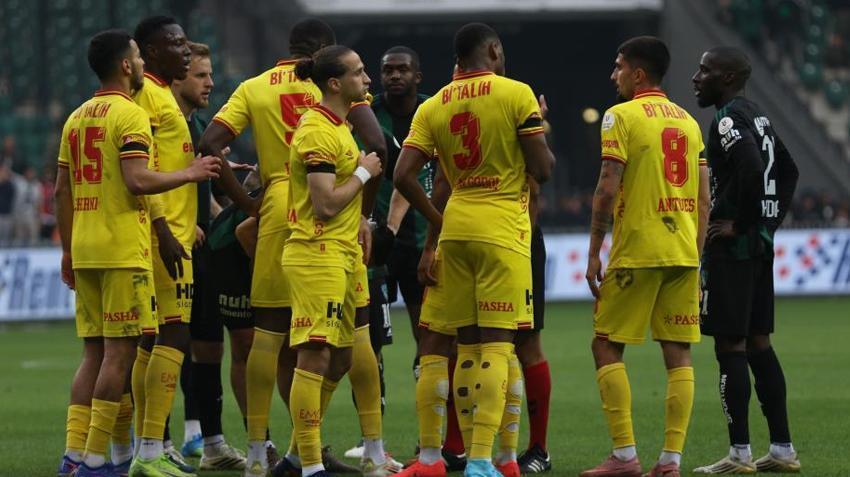 Göztepe'de ayrılıklar peş peşe! 2 futbolcu bavulunu topladı, veda ediyor