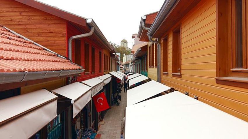 Edirne'nin 2 metrelik tarihi 'dar çarşı'sı baştan aşağı yenilendi