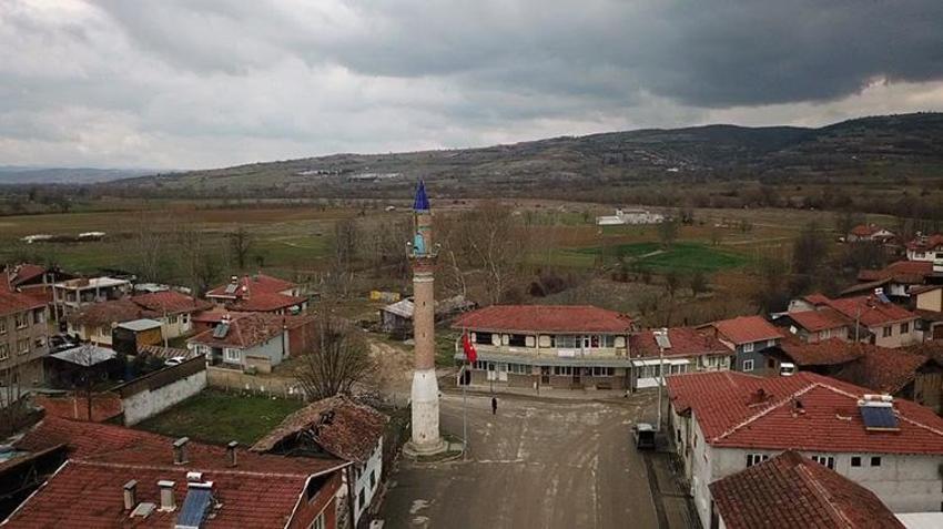 Gören gözlerine inanamıyor: Bursa'da camisiz minare köyün sembolü oldu!