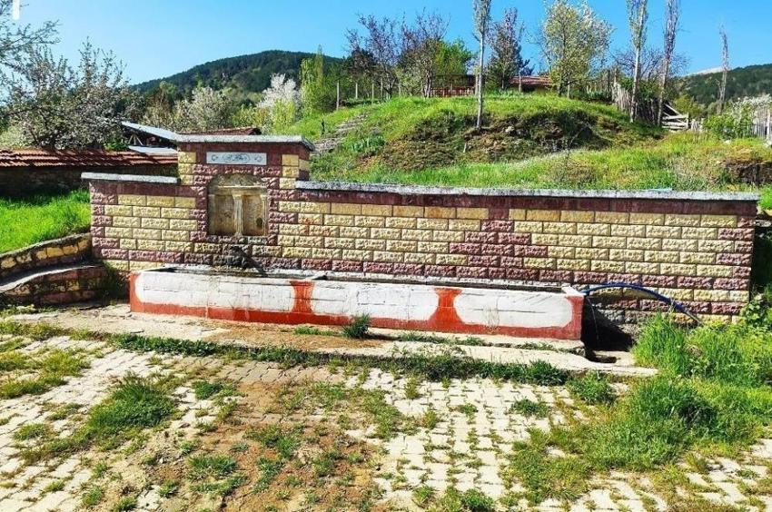 Kütahya'da doğa harikası köy: Her adım başında göze çarpıyor