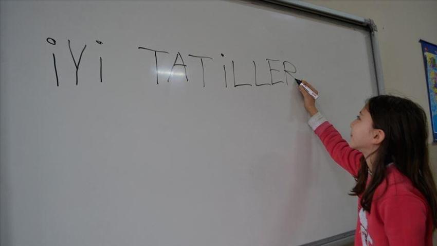 Okullar cuma günü tatil mi? 12 Haziran Cuma günü okullar tatil mi? Okullar tatil mi? Resmi açıklama geldi
