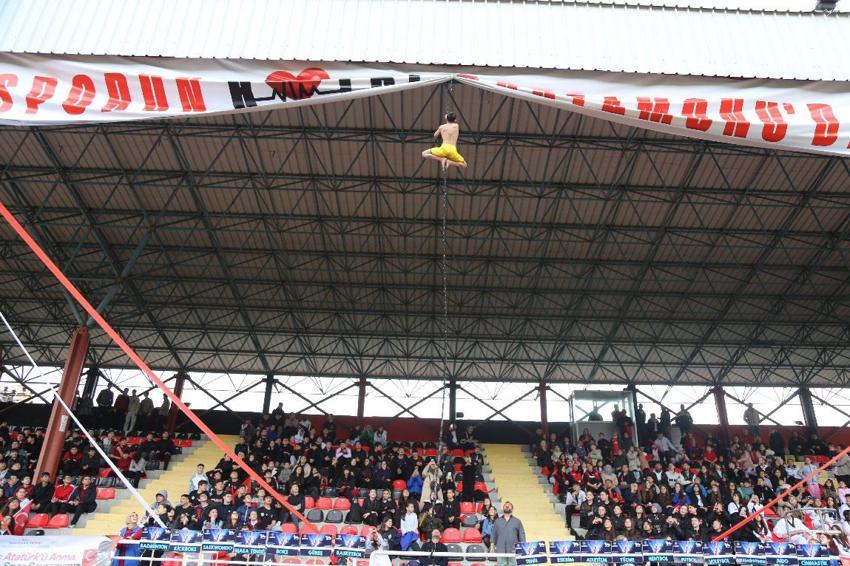 Kastamonu’da Komandolardan 19 Mayıs’a özel nefes kesen gösteri