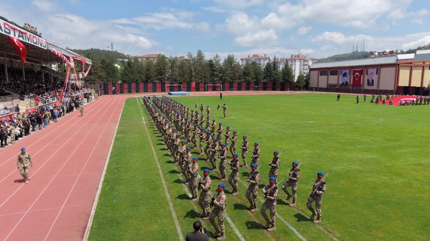 Kastamonu’da Komandolardan 19 Mayıs’a özel nefes kesen gösteri