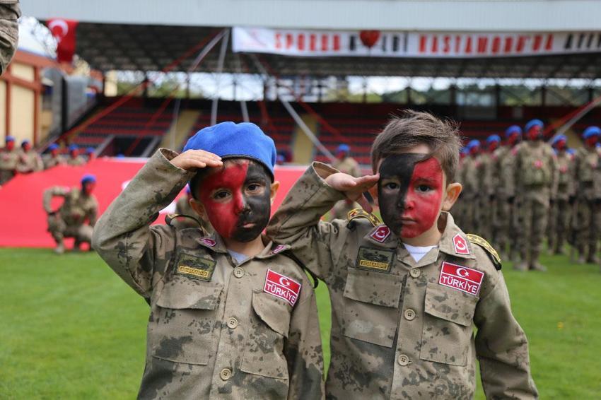 Kastamonu’da Komandolardan 19 Mayıs’a özel nefes kesen gösteri