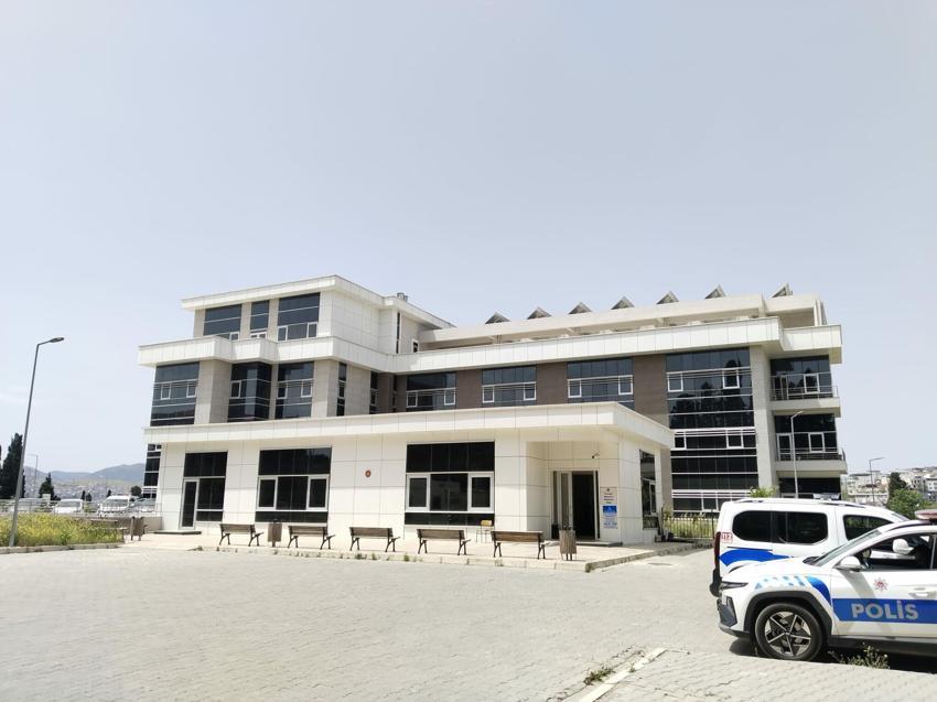 İzmir'de 'yanmış kadın cesedi' cinayetinde kan donduran detaylar ortaya çıkıyor: Kadının ziynet altınları ve parası şüphelinin aracında bulundu