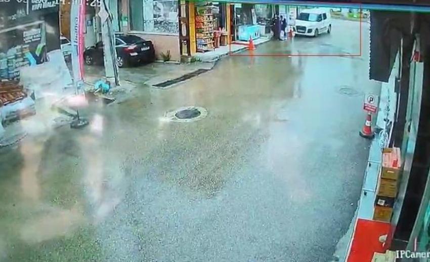 Bursa’da can pazarı kamerada! 'Arabanın altında iki kişi vardı' diyerek dehşet anlarını anlattı