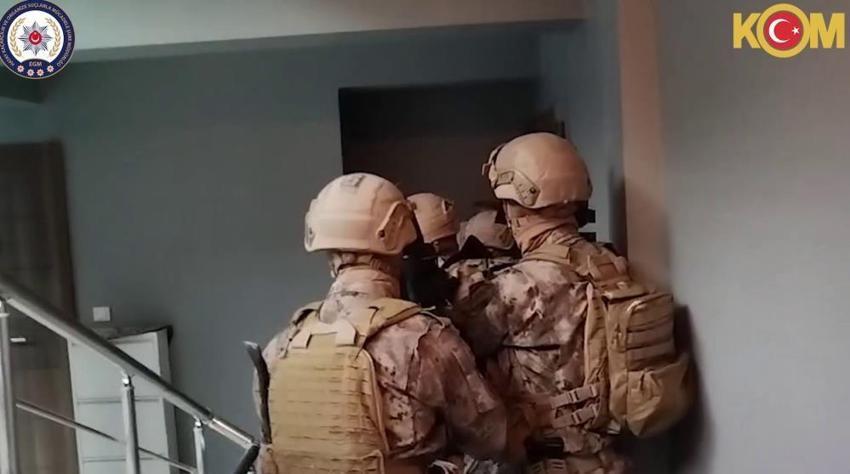 Hatay'da esnafı haraca bağlayan çeteye dev operasyon: 28 kişi tutuklandı! 'Kadınlara zorla fuhuş yaptırıp boş senet imzalatıyorlardı'