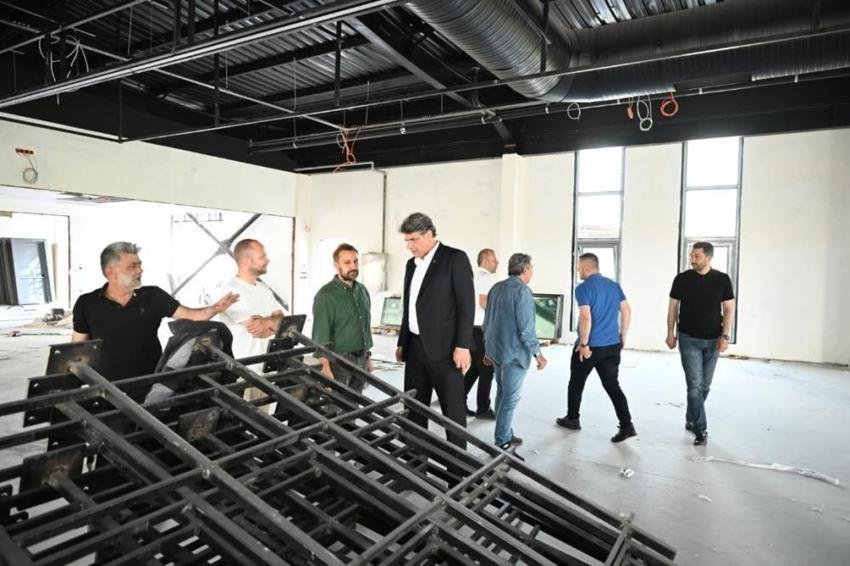 Kartepe'nin gençleri görünce heyecanlandı: Spor salonu inşa ediliyor