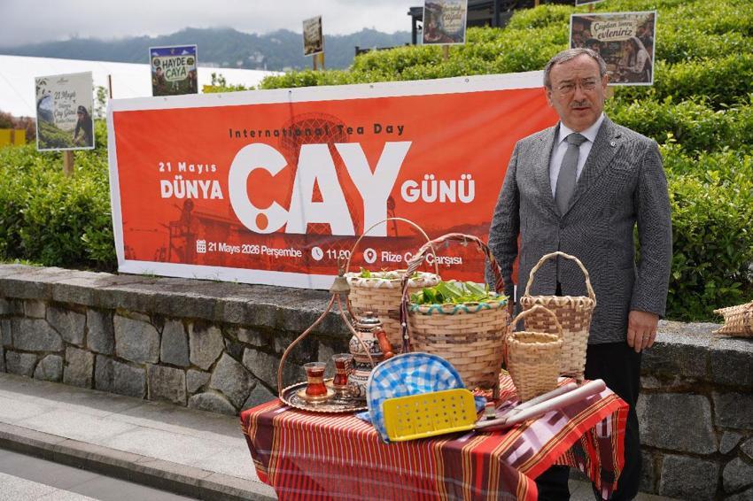 Rize'de Dünya Çay Günü elle çay toplama etkinliği ile kutlandı
