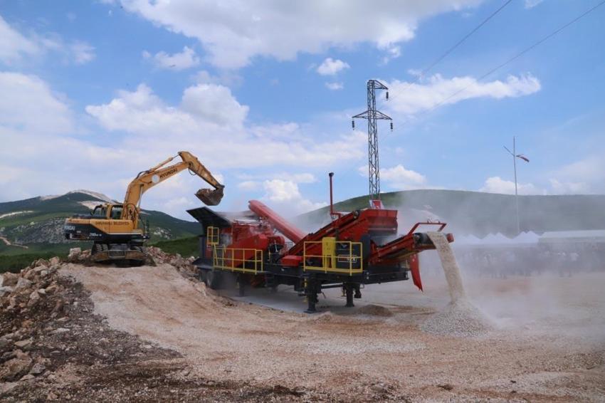 Manisa'da dev tesis açıldı! Saatte 200 ton üretecek