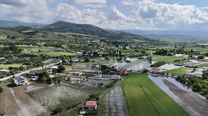 Tokat Erbaa'da baraj kapakları açılınca Kelkit Çayı taştı! Tarım arazileri bir gecede göle döndü