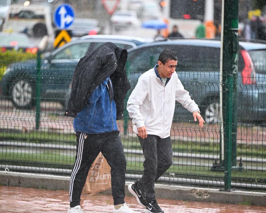 Meteoroloji Kurban Bayramı için hava durumunu açıkladı! Ülke genelinde kuvvetli sağanak yağışlar etkili olacak